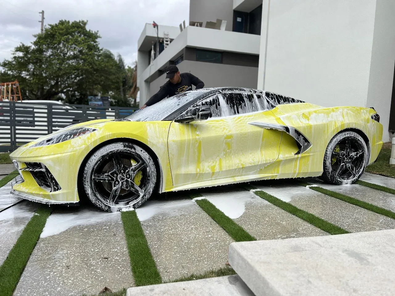 Mini-Exterior Detail